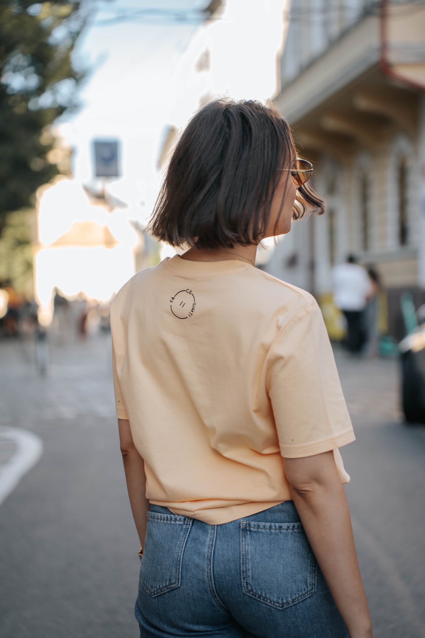 tricou clasic unisex fă ce "trebuie" simți galben