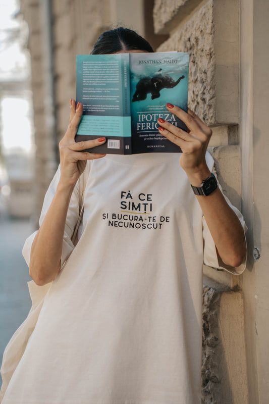 tricou oversized unisex bucură-te de necunoscut crem