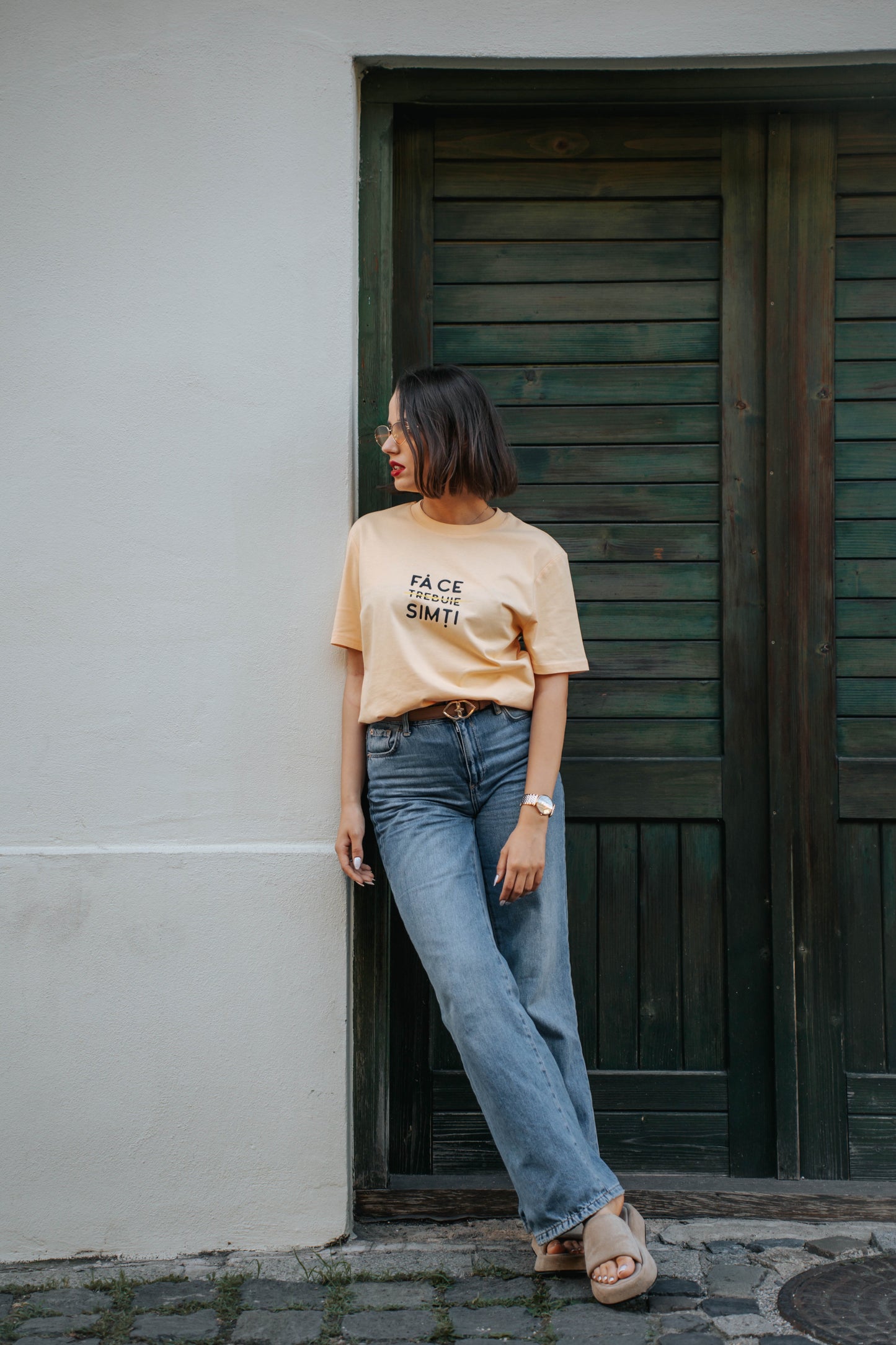 tricou clasic unisex fă ce "trebuie" simți galben