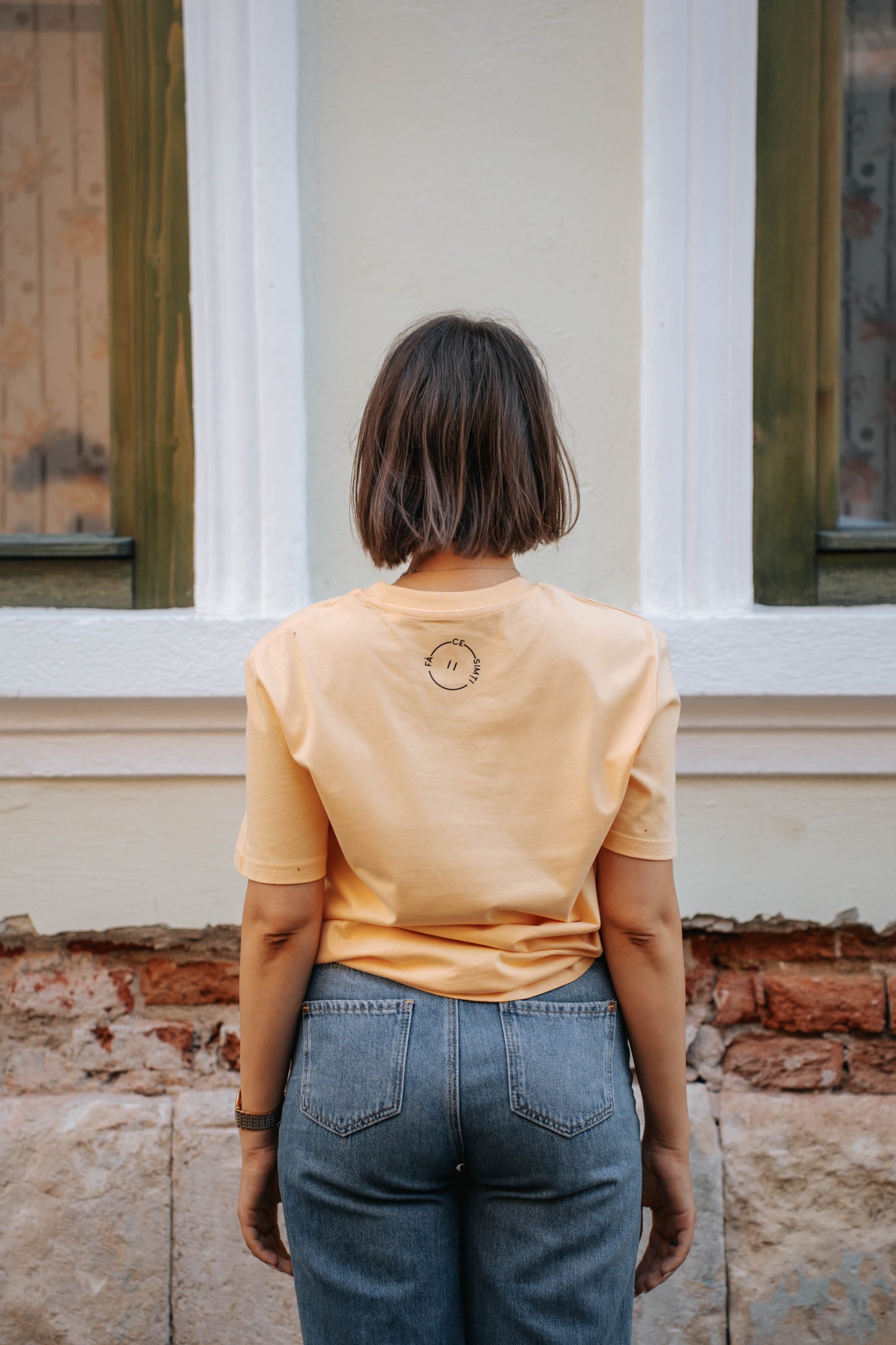 tricou clasic unisex fă ce "trebuie" simți galben