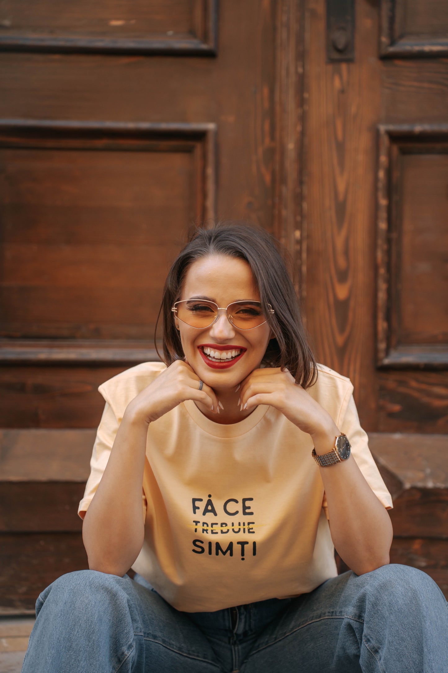 tricou clasic unisex fă ce "trebuie" simți galben