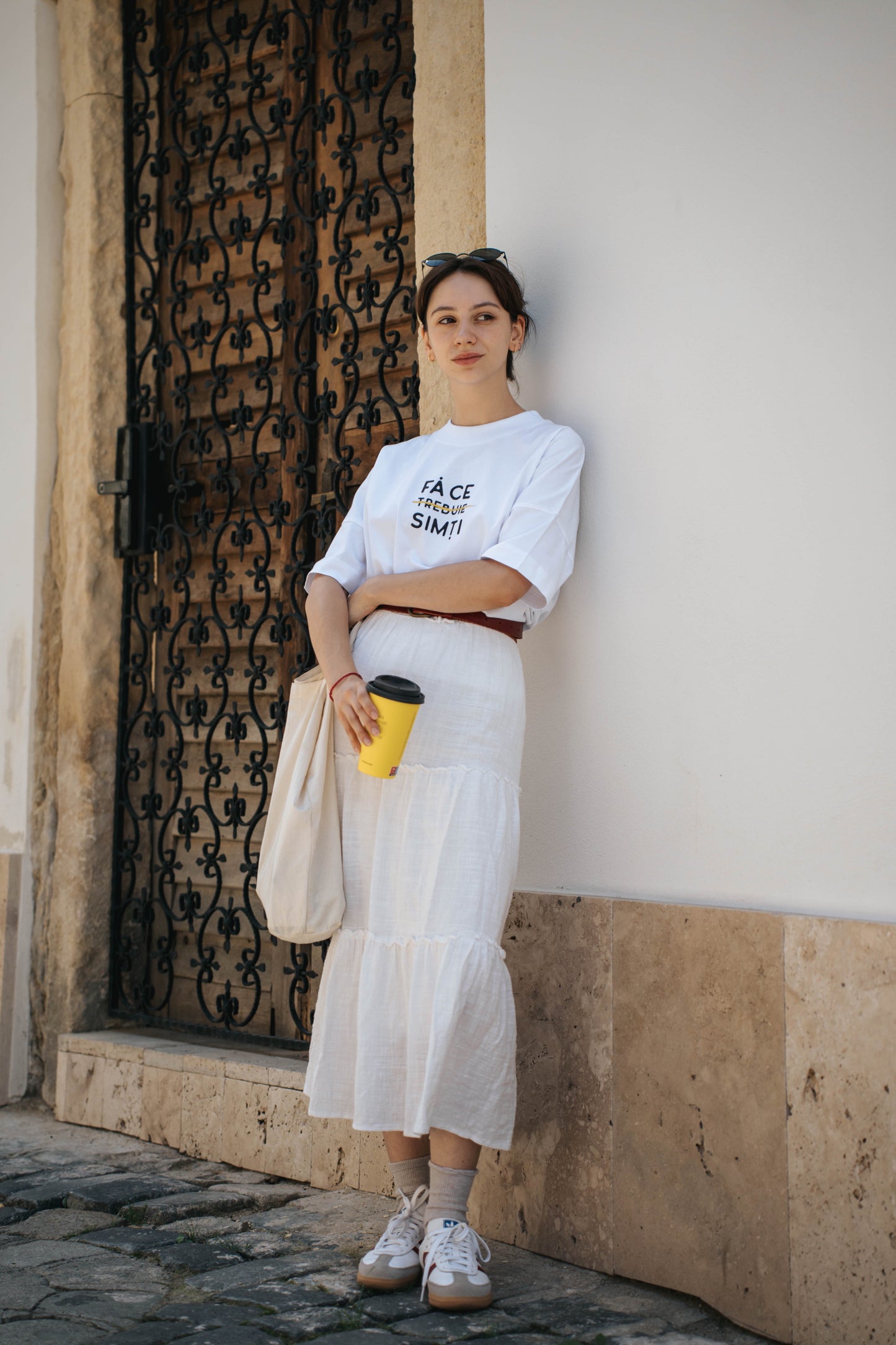 tricou oversized unisex fă ce "trebuie" simți alb